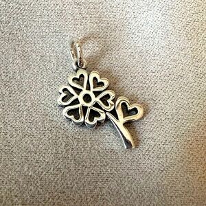 James Avery retired design seven hearts flower